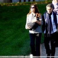 Nicolas Sarkozy and wife Carla Bruni taking a stroll with Giulia | Picture 113952